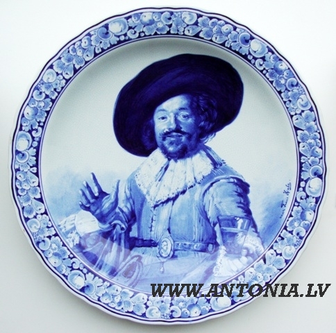 13. Delftu šķīvis