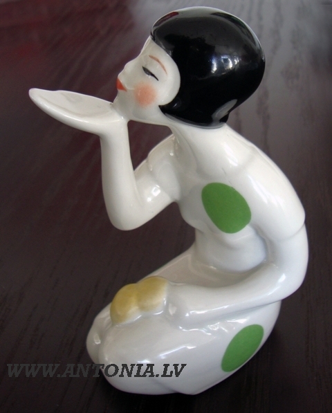 9. Aina Mellupa (1925)