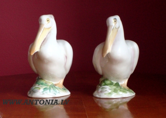 Пеликаны 2 шт.