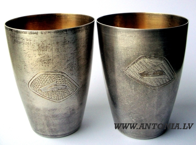 Sudraba glāzes ar zīmi 2. gab.