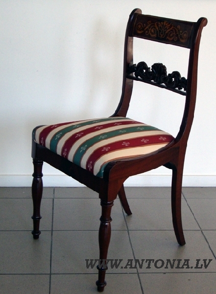 Sarkankoka krēsli 6. gab.