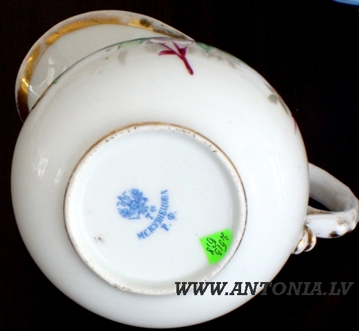 Сливочник с цветамы