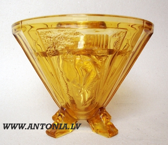 Ваза в стиле Арт-Деко