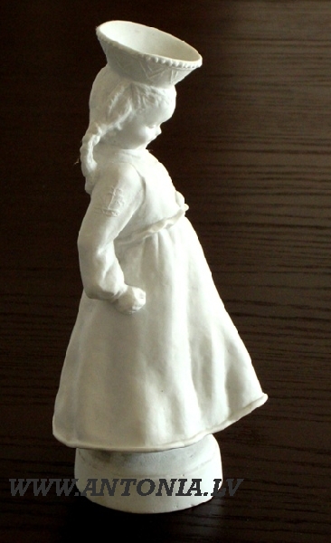 Александра Бриеде (1901-1992)