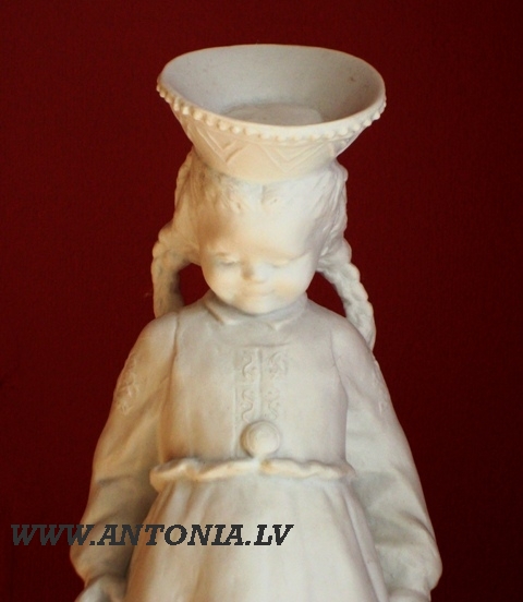 Александра Бриеде (1901-1992)