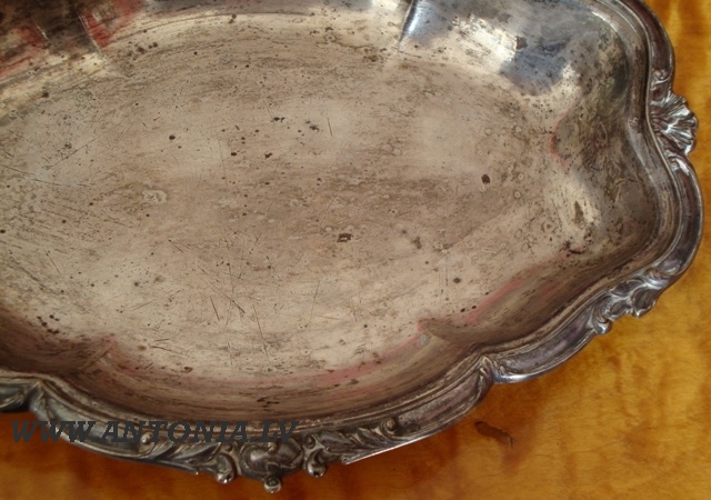 Серебряная тарелка для фруктов