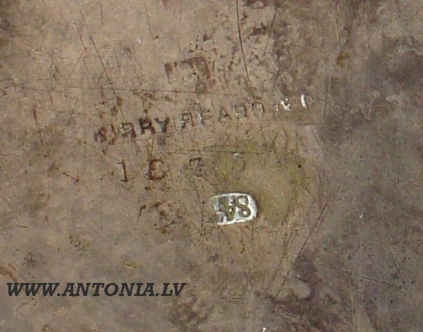 Серебряная тарелка для фруктов