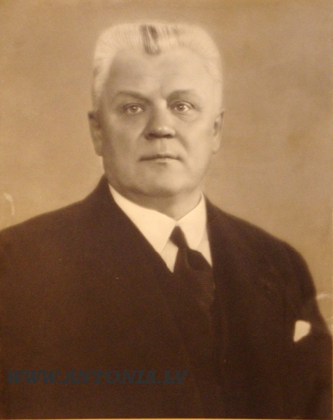 Mārtiņš Lapiņš (1873-1954) 