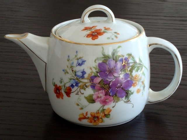 Artist Remizov. Tea set