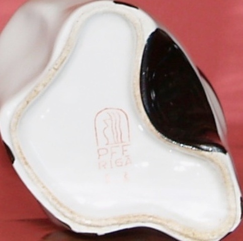 Vāze.  Ziloņa formas