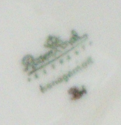 Декор стены. Лицо девушки