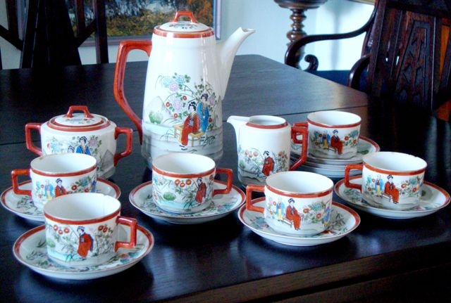 Кофейный сервиз для 6 персон. Гейши
